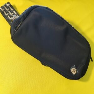 Lululemon Athletica Midnight Blue Belt Bag